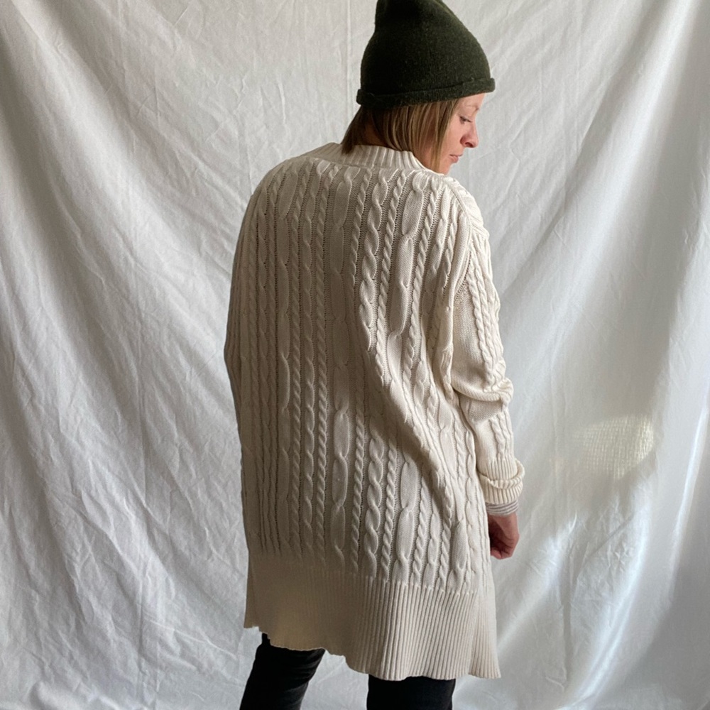 ✖️SOLD✖️ Gap | cable knit cardigan - Picture 4 of 15
